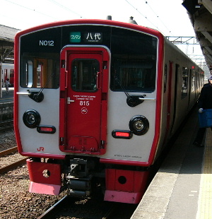 熊本周辺を走るワンマン電車。