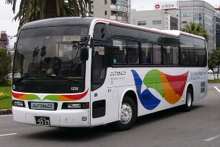 宮崎駅行バス。