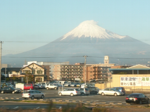 車窓の富士山。