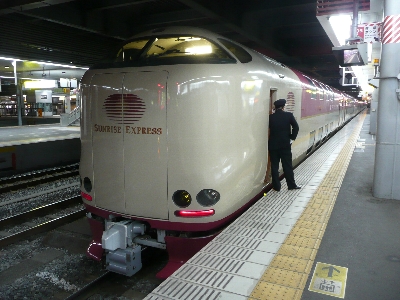 岡山駅のサンライズ瀬戸・東京行き。