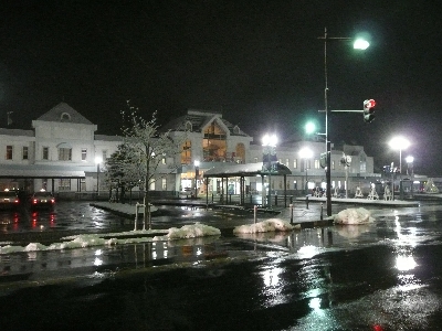 雪の米沢駅。