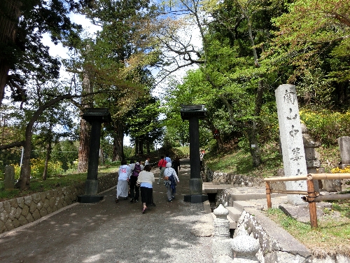 中尊寺の入口。